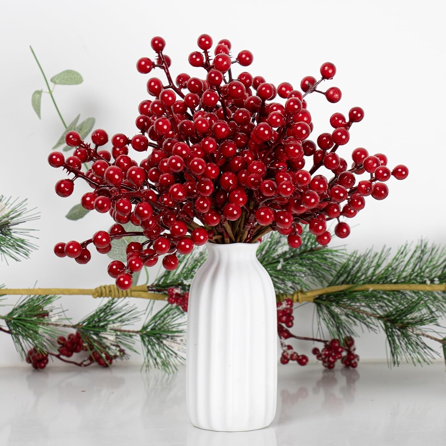 32 Pack Christmas Tree Decorations, Artificial Red Berry Stems 6.5 Inch